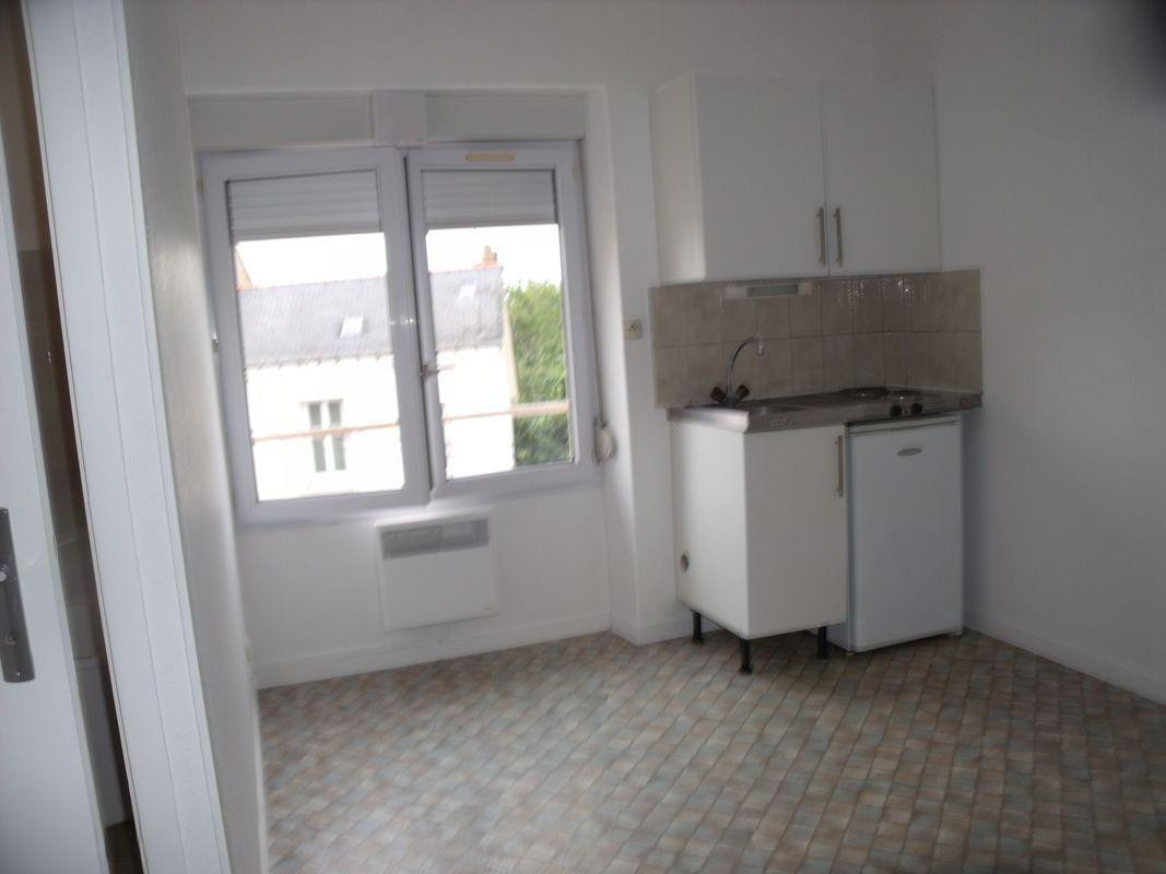 
                                                Location
                                                 T1 bis Nantes
