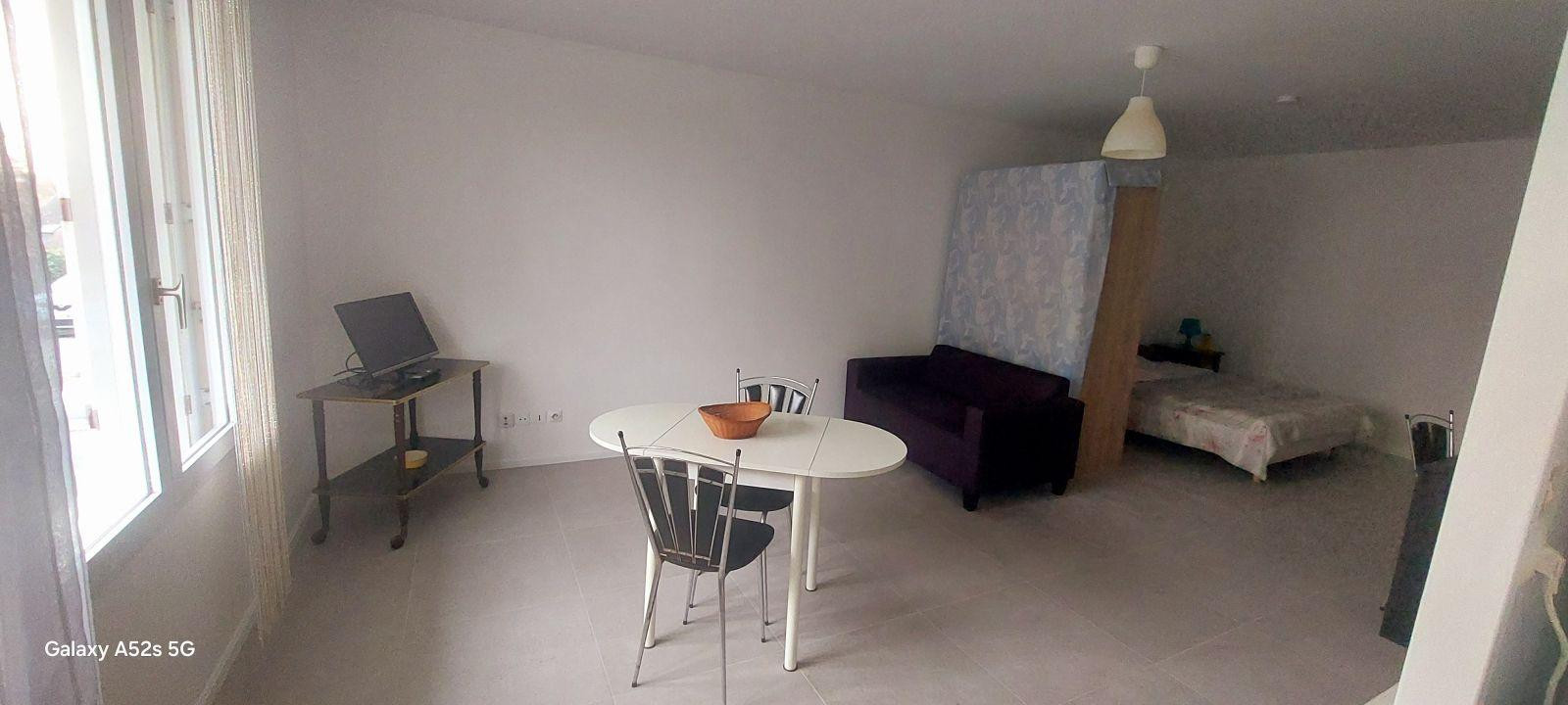 
                                                Location
                                                 T1 bis NANTES OUEST