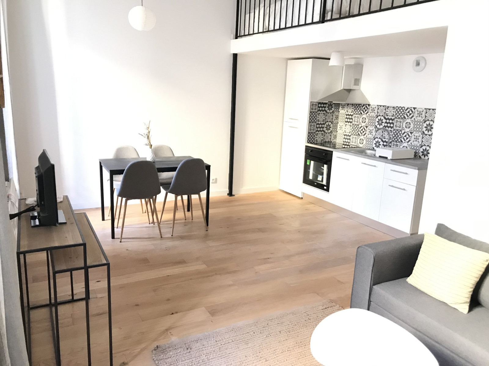 
                                                Location
                                                 T1 BIS - Quartier Réformés