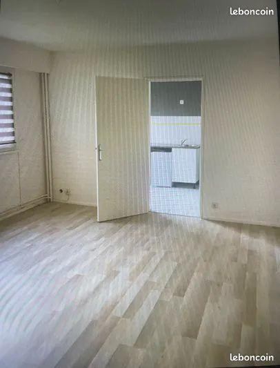 
                                                Location
                                                 T1 bis  résidence en centre ville