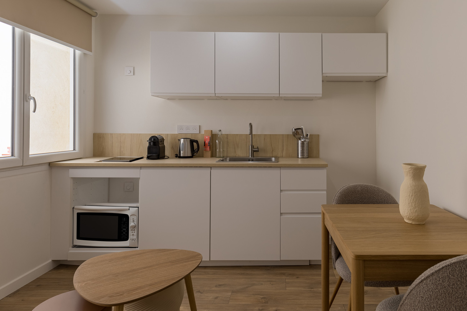 
                                                Location
                                                 T1 BIS - YOLOCOLIVING