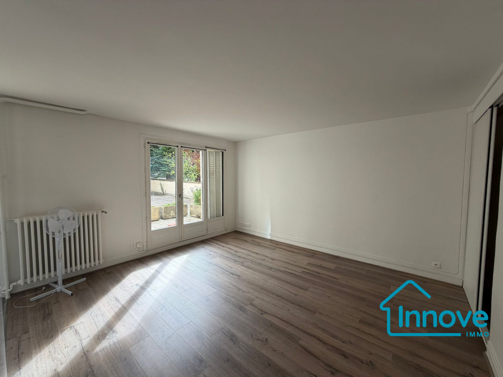 
                                                Location
                                                 T1 - Clagny - Proche Gare Rive Droite