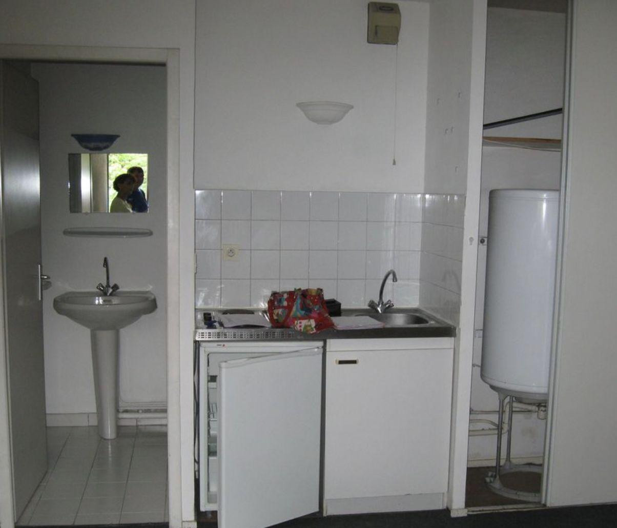 
                                                Location
                                                 T1 Compans- Caffarelli