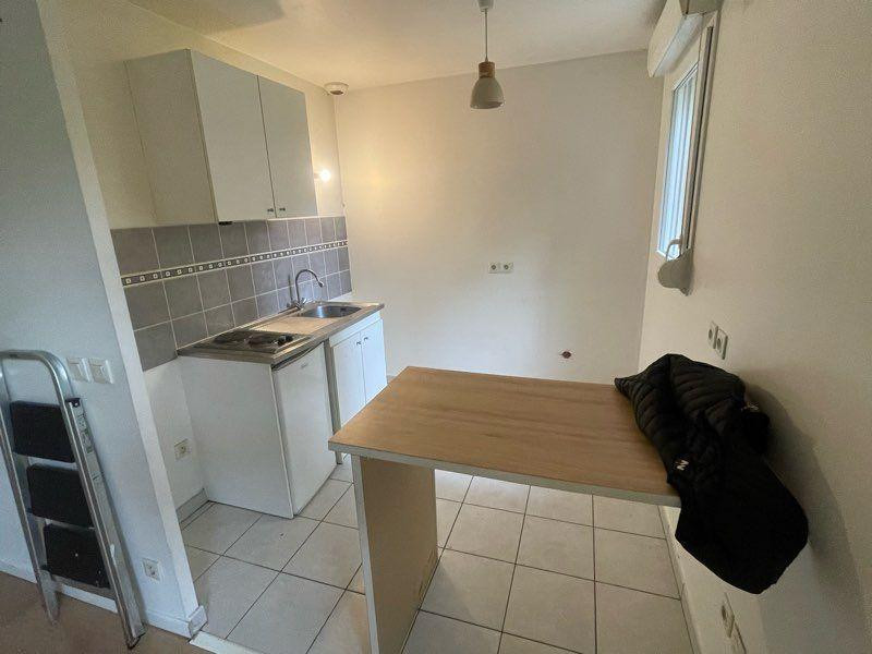 
                                                Location
                                                 T1 de 31 m² avec terrasse et parking