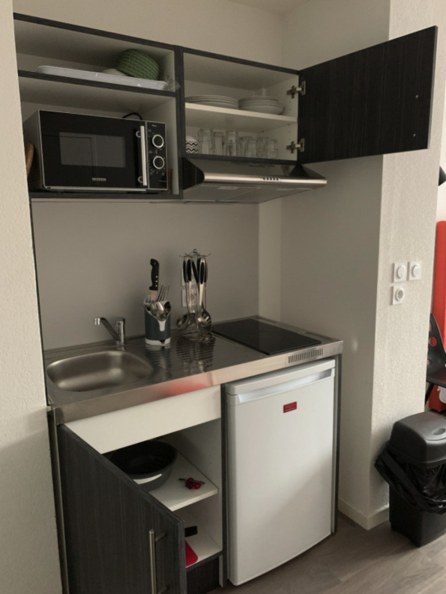 
                                                Location
                                                 T1 en résidence étudiante