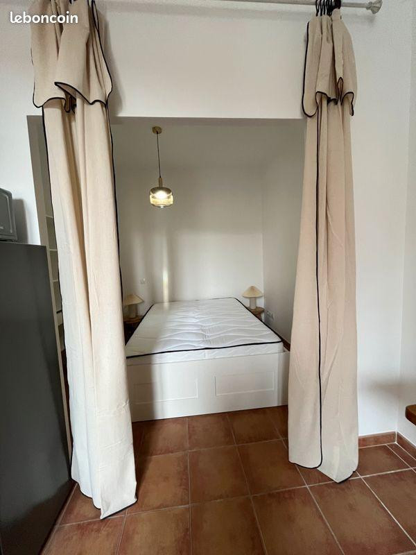 
                                                Location
                                                 T1 LUMINEUX A DEUX PAS DE LA TOUR LUMA