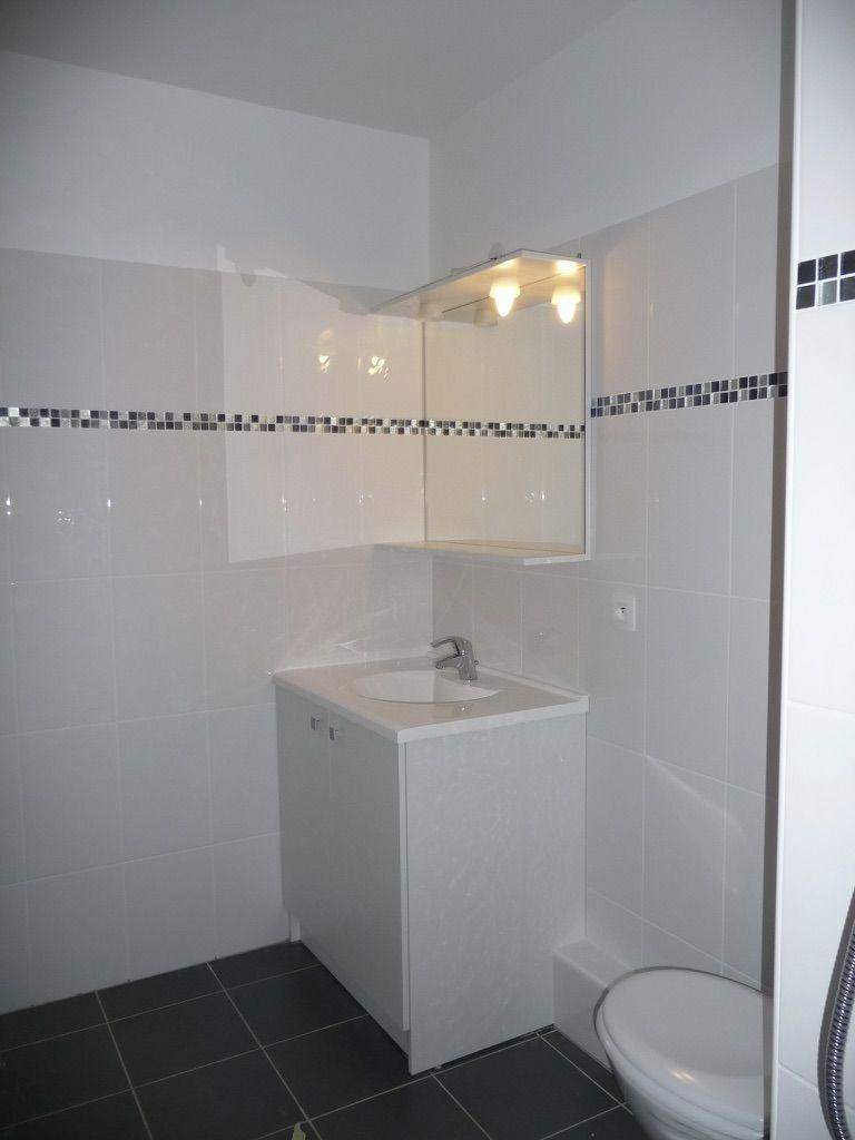
                                                Location
                                                 T1 Massy-Palaiseau proche transports et commerces