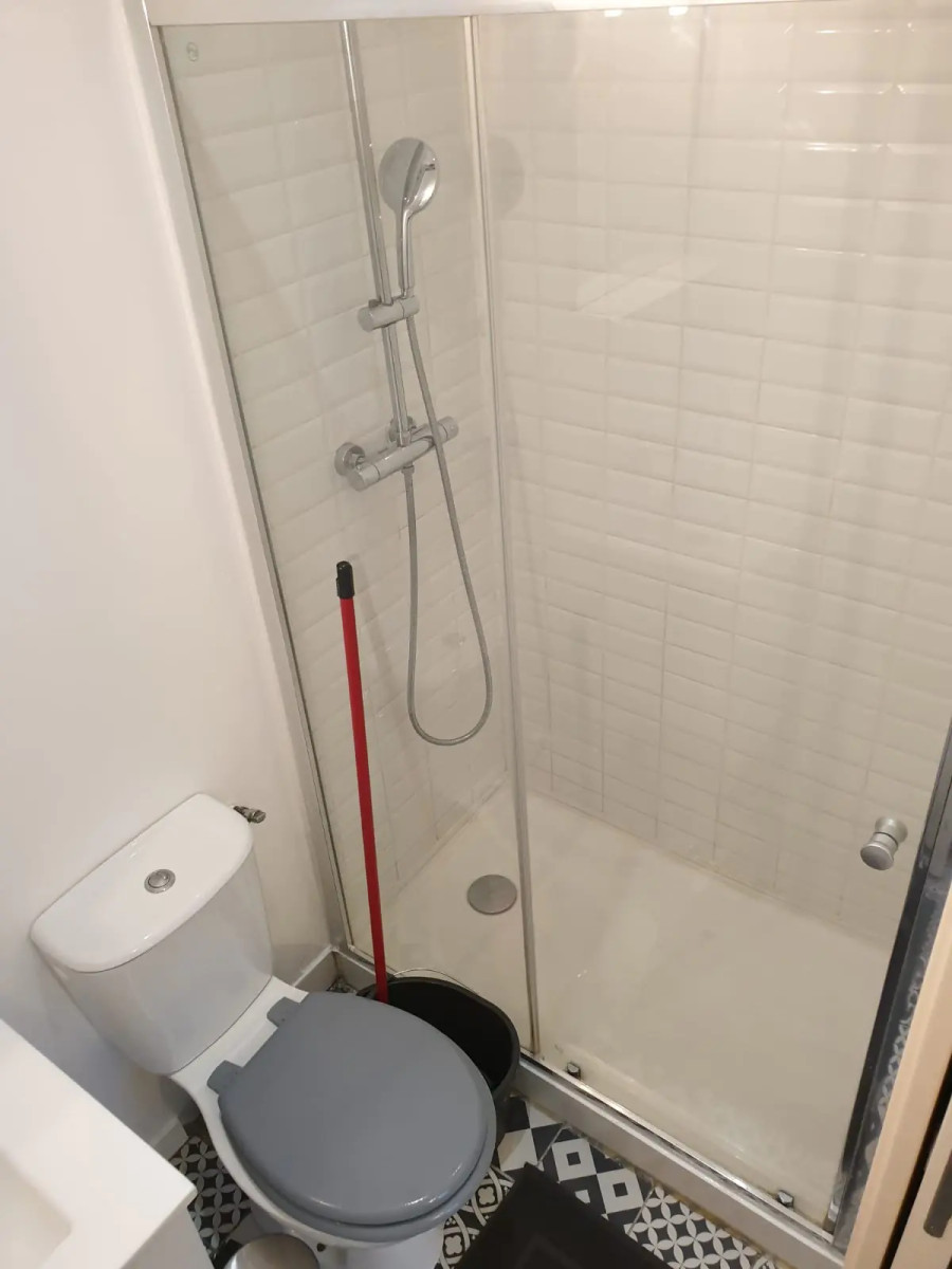 
                                                Location
                                                 T1 meublé avec cours Libourne