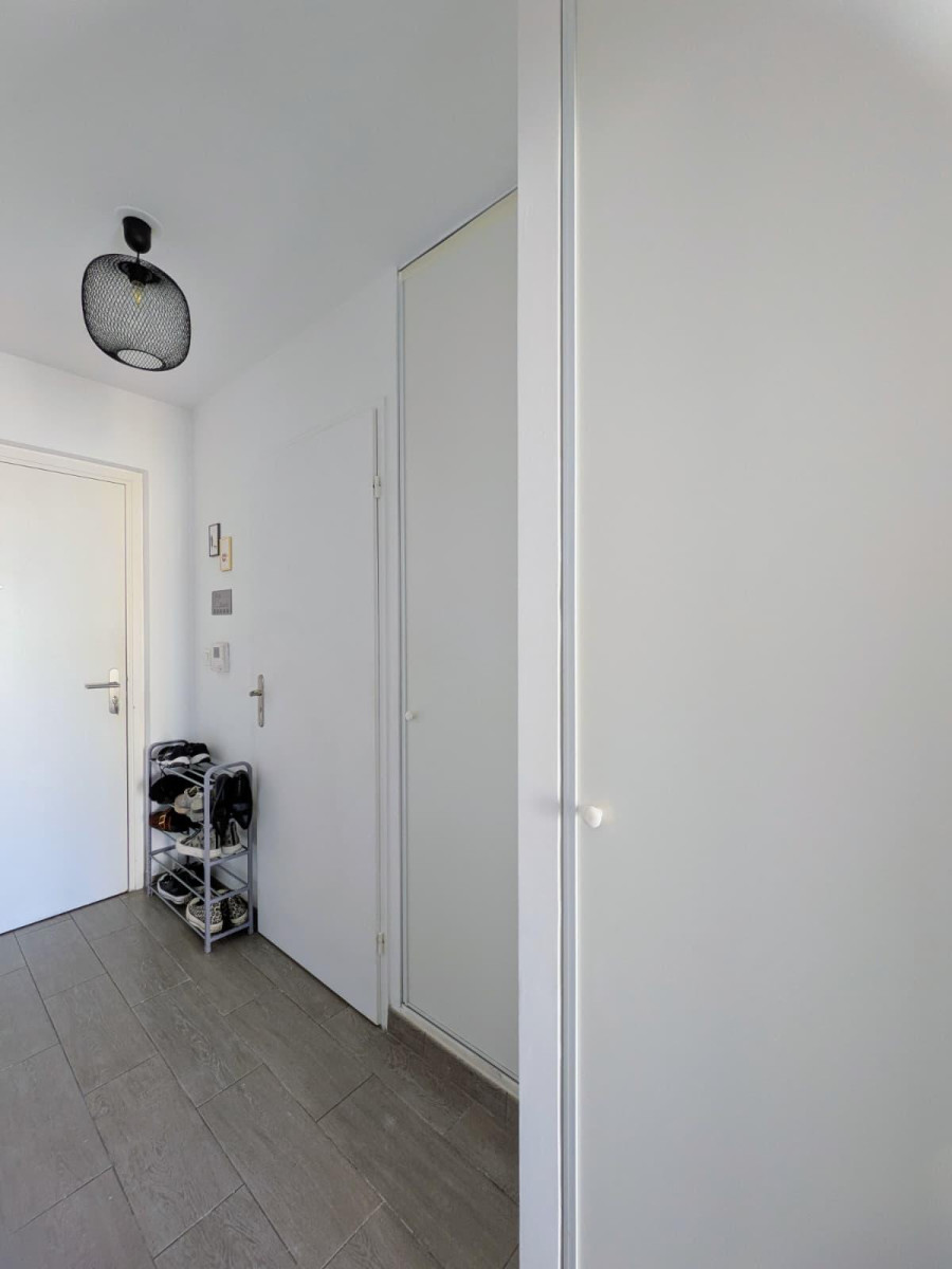 
                                                Location
                                                 T1 meublé, balcon/parking – Défense/ Nanterre U.