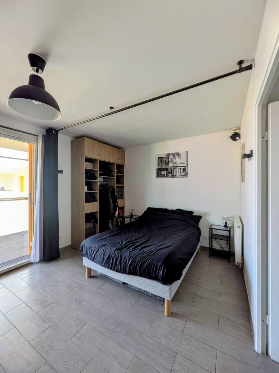 
                                                Location
                                                 T1 meublé, balcon/parking – Défense/ Nanterre U.