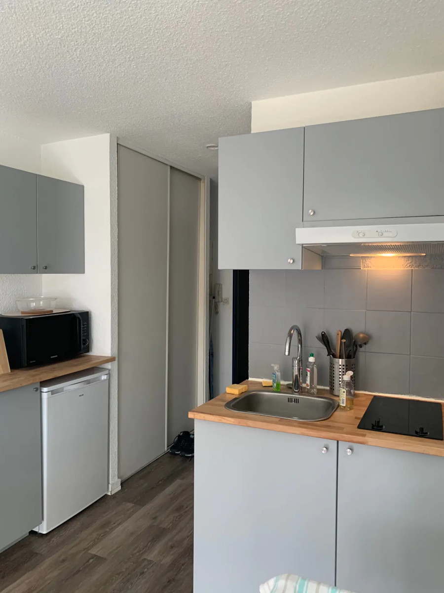 
                                                Location
                                                 T1 meublé bordeaux