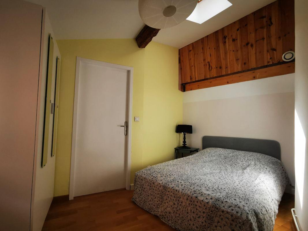 
                                                Location
                                                 T1 meublé de 36 m2 avec vue
