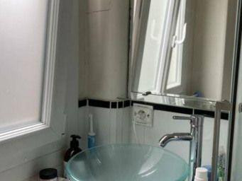 
                                                Location
                                                 T1 meublé/équipé