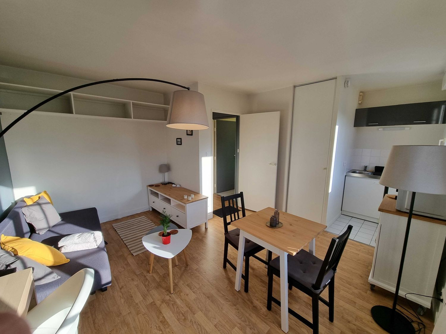 
                                                Location
                                                 T1 meublé neuf Arras