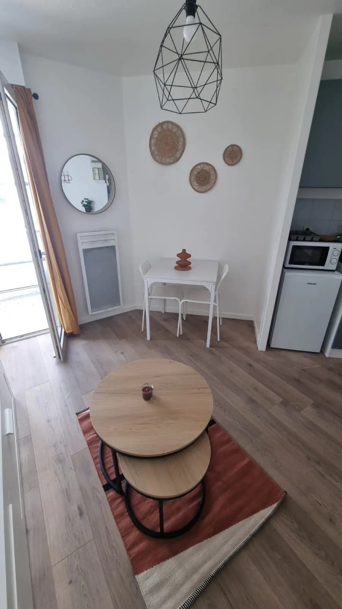 
                                                Location
                                                 T1 meublé pessac