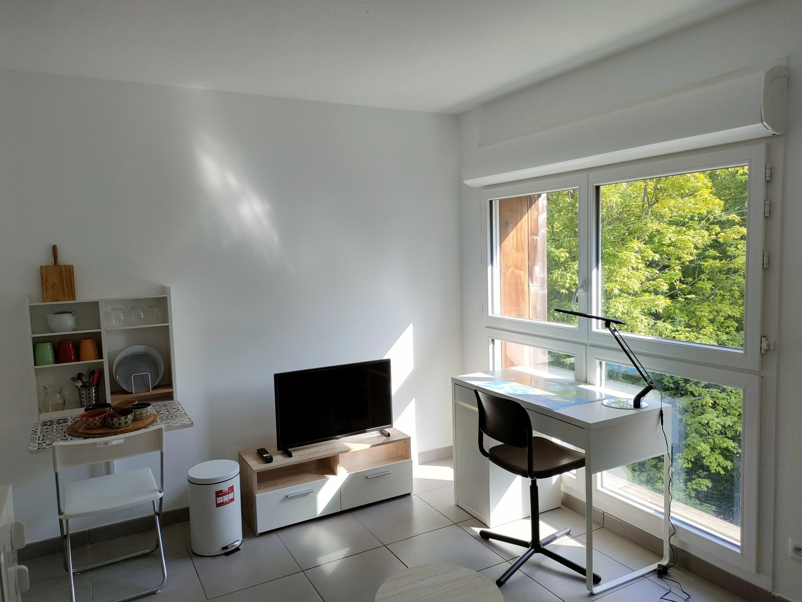 
                                                Location
                                                 T1 meublé Pessac proche université