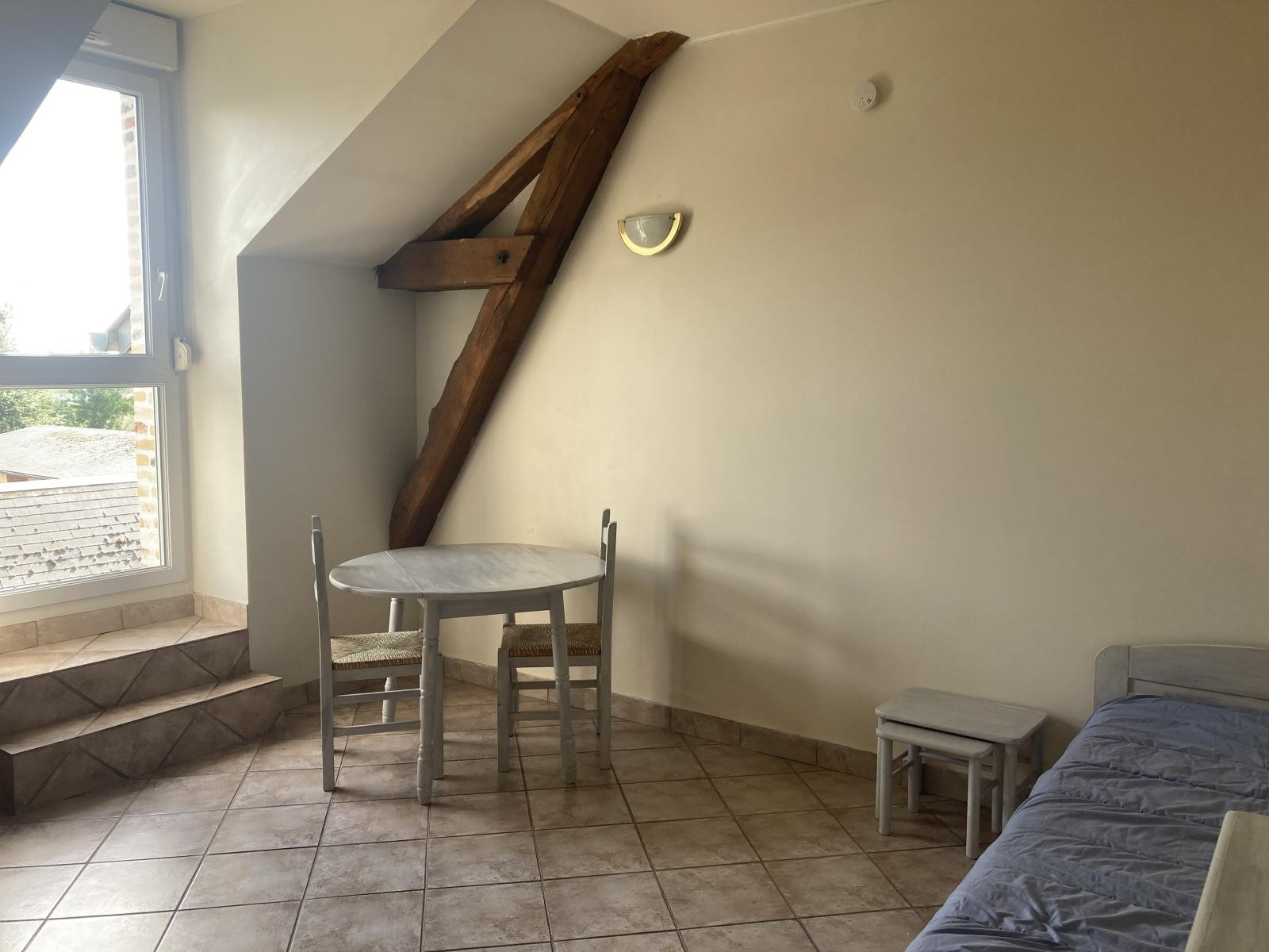 
                                                Location
                                                 T1 meublé standing proche ORLEANS