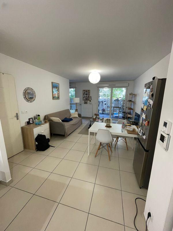 
                                                Location
                                                 T1 Monplaisir