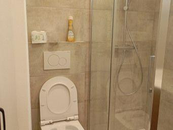 
                                                Location
                                                 T1 Montmartre