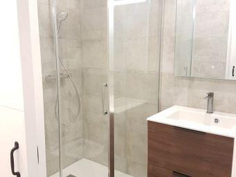 
                                                Location
                                                 T1 Montmartre