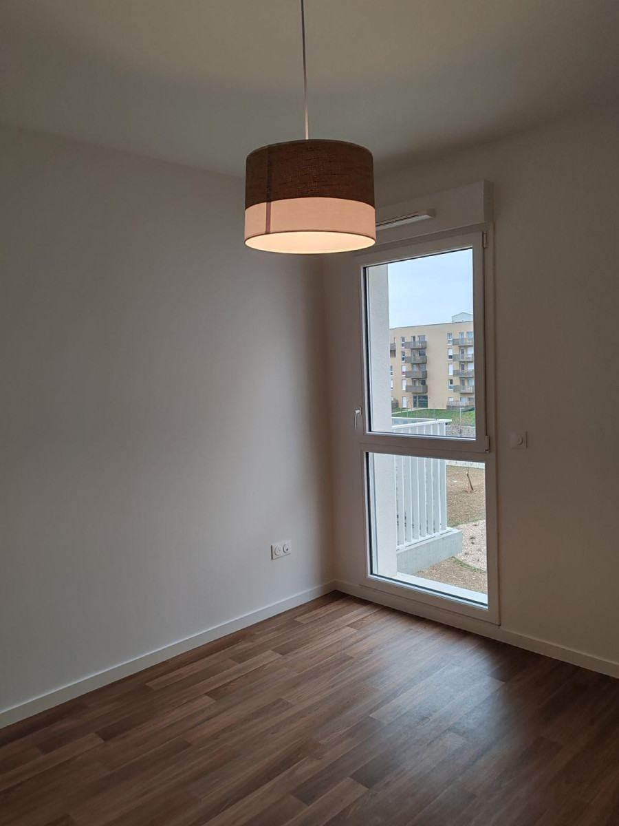 
                                                Location
                                                 T1 neuf 42 m² Résidence seniors Fleury-sur-Orne