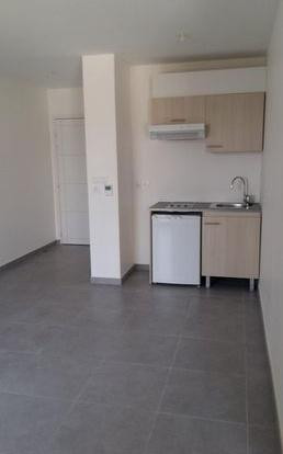 
                                                Location
                                                 T1 neuf avec balcon 33 m² — Lyon 8e