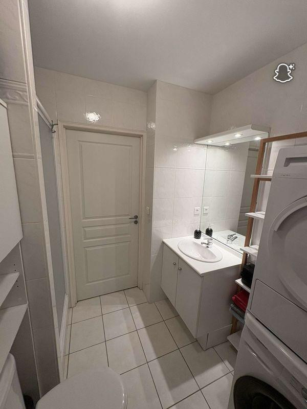 
                                                Location
                                                 T1 proche CHU NANTES