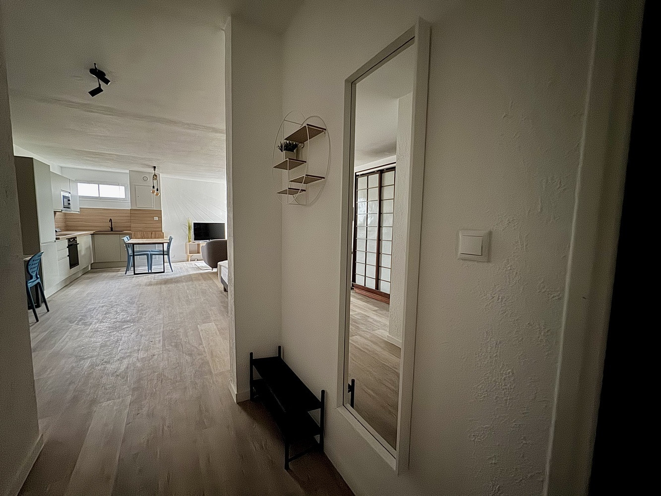 
                                                Location
                                                 T1/T2 "Prêt à vivre" – Entièrement Rénové