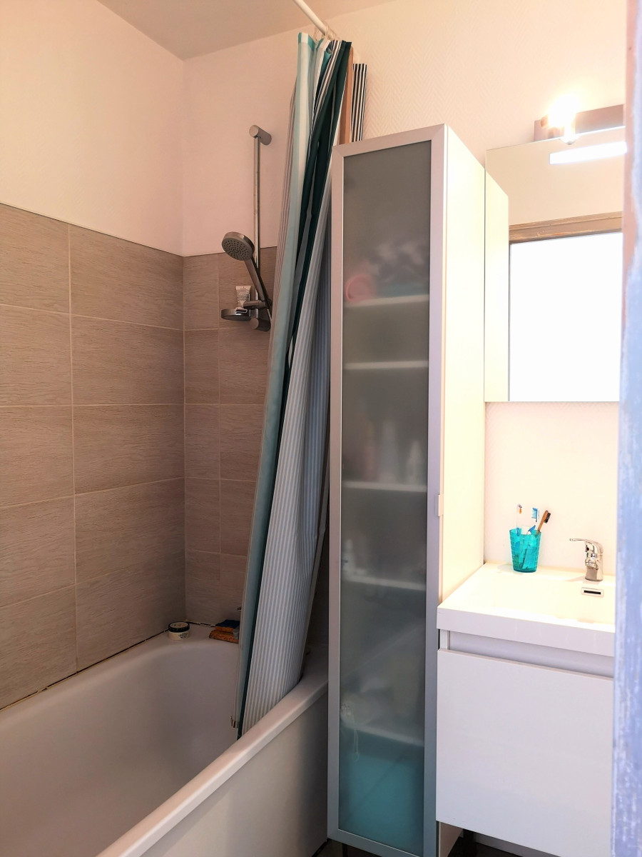 
                                                Location
                                                 T1 Talence