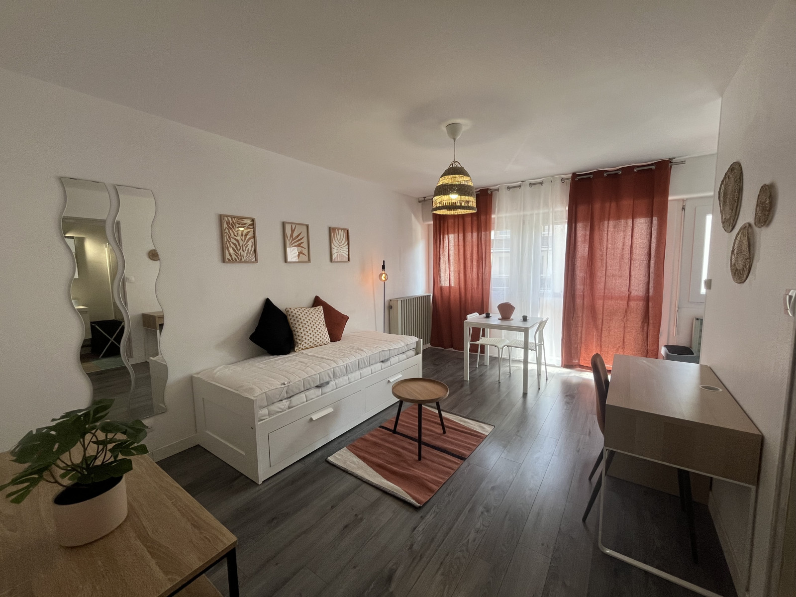 
                                                Location
                                                 T1 Talence