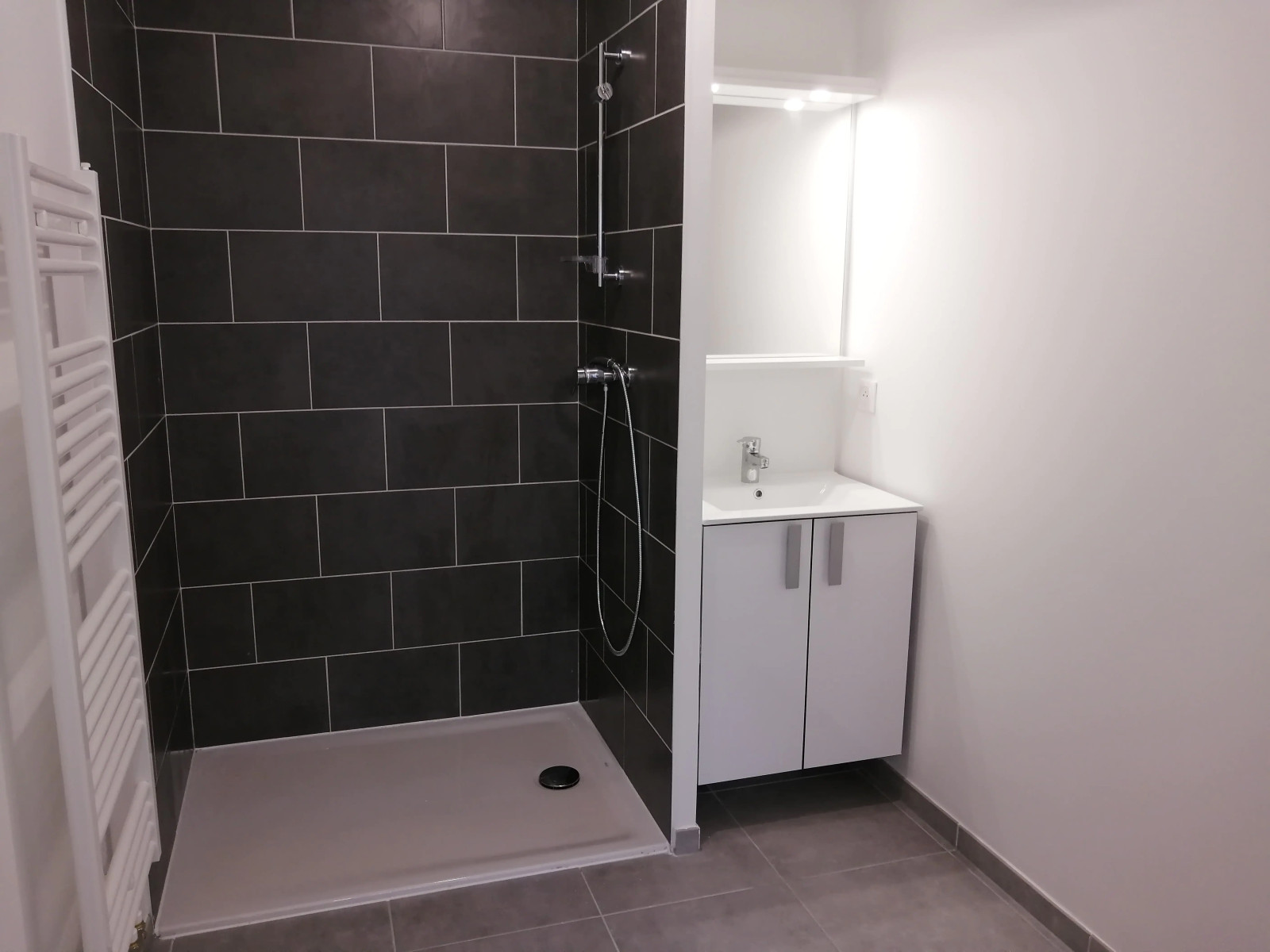 
                                                Location
                                                 T1  Villenave-d'Ornon