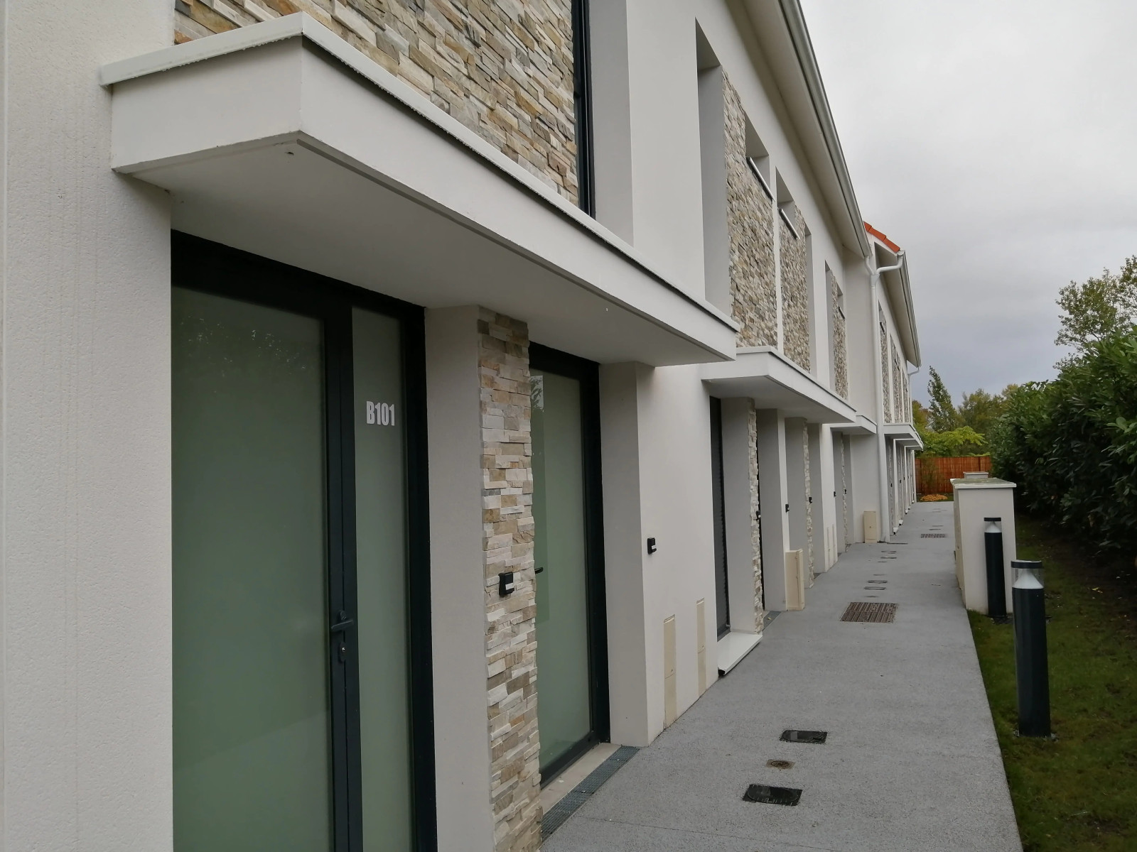 
                                                Location
                                                 T1  Villenave-d'Ornon