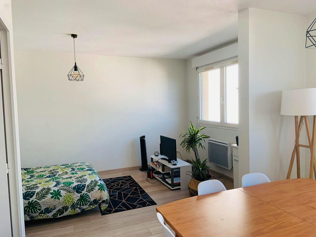 
                                                Location
                                                 T1bis 32m² Caluire-et-Cuire proche Lyon