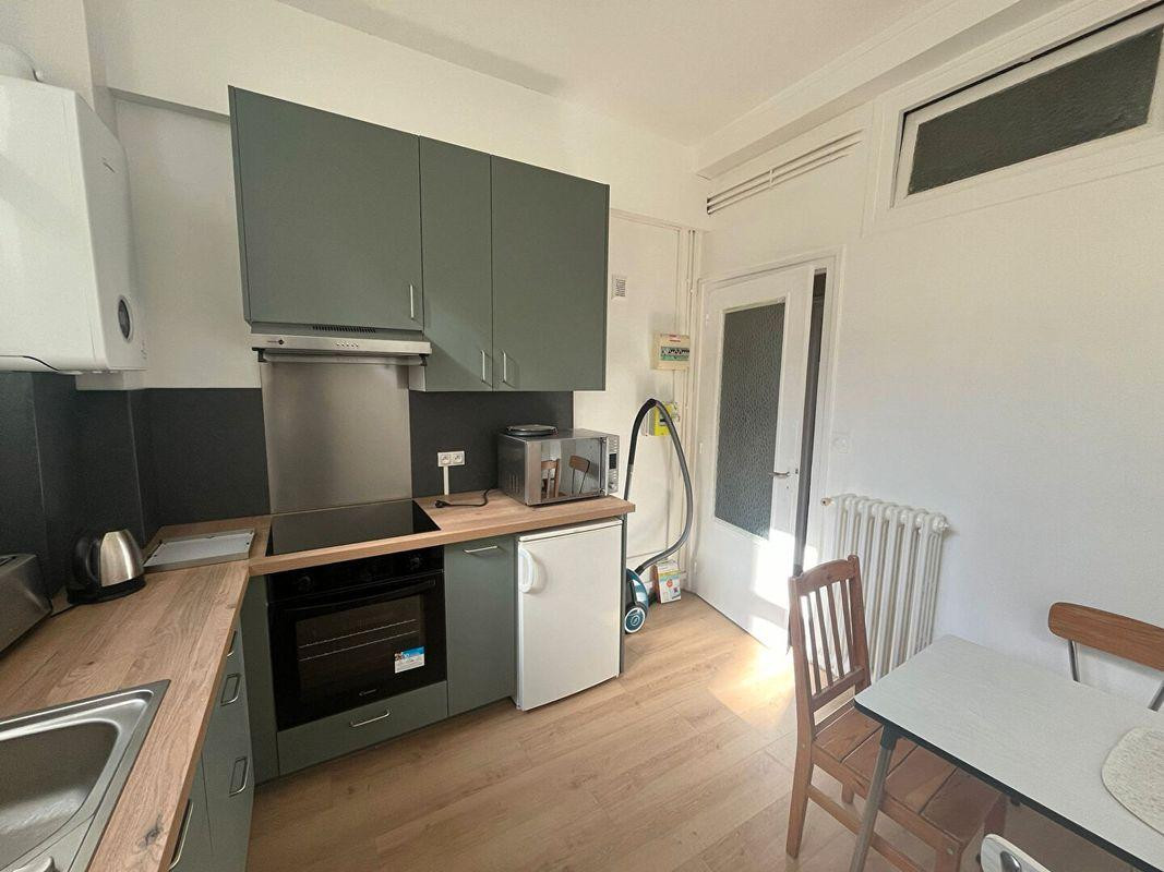 
                                                Location
                                                 T1bis à louer à Rennes