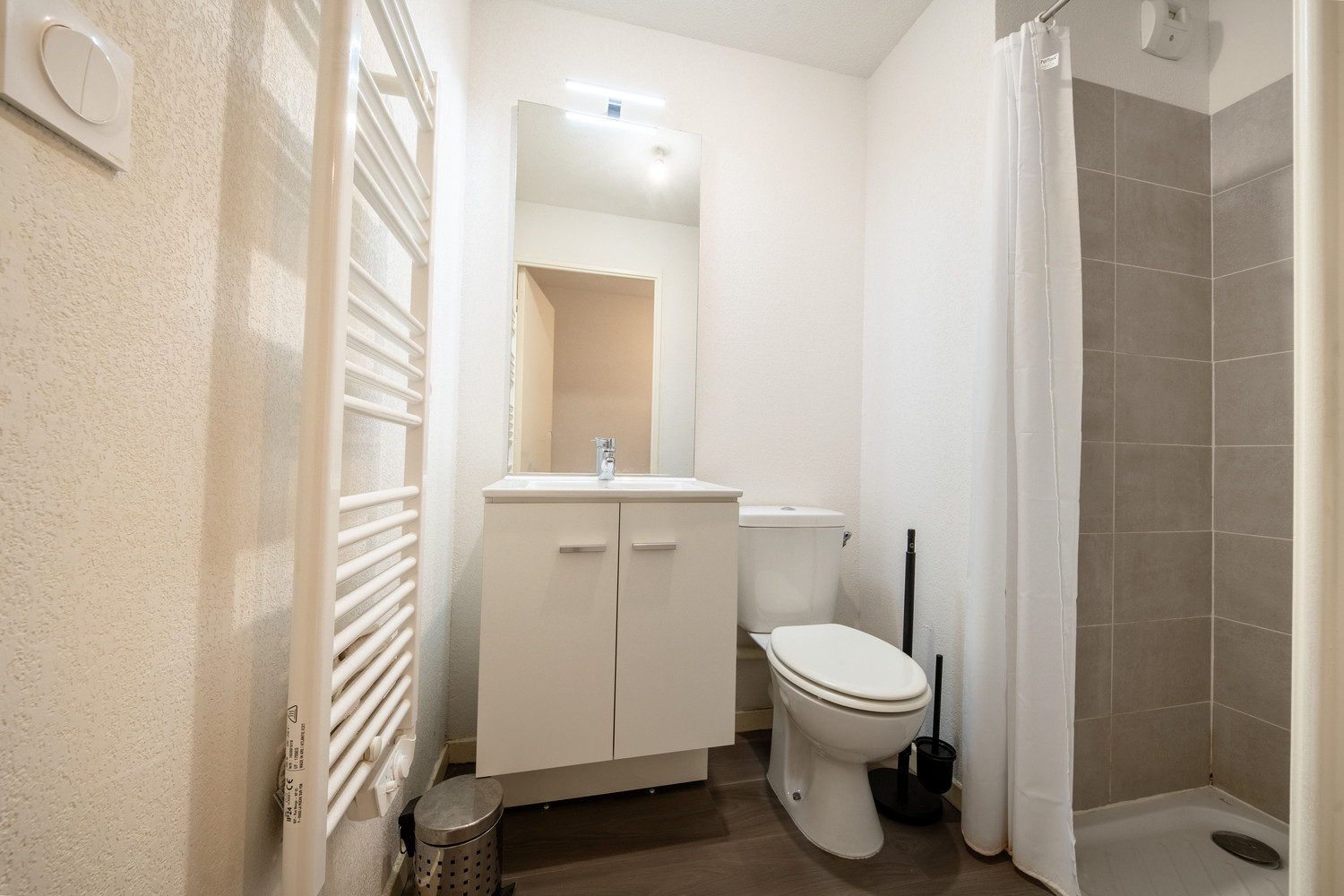 
                                                Location
                                                 T1Bis en résidence étudiante