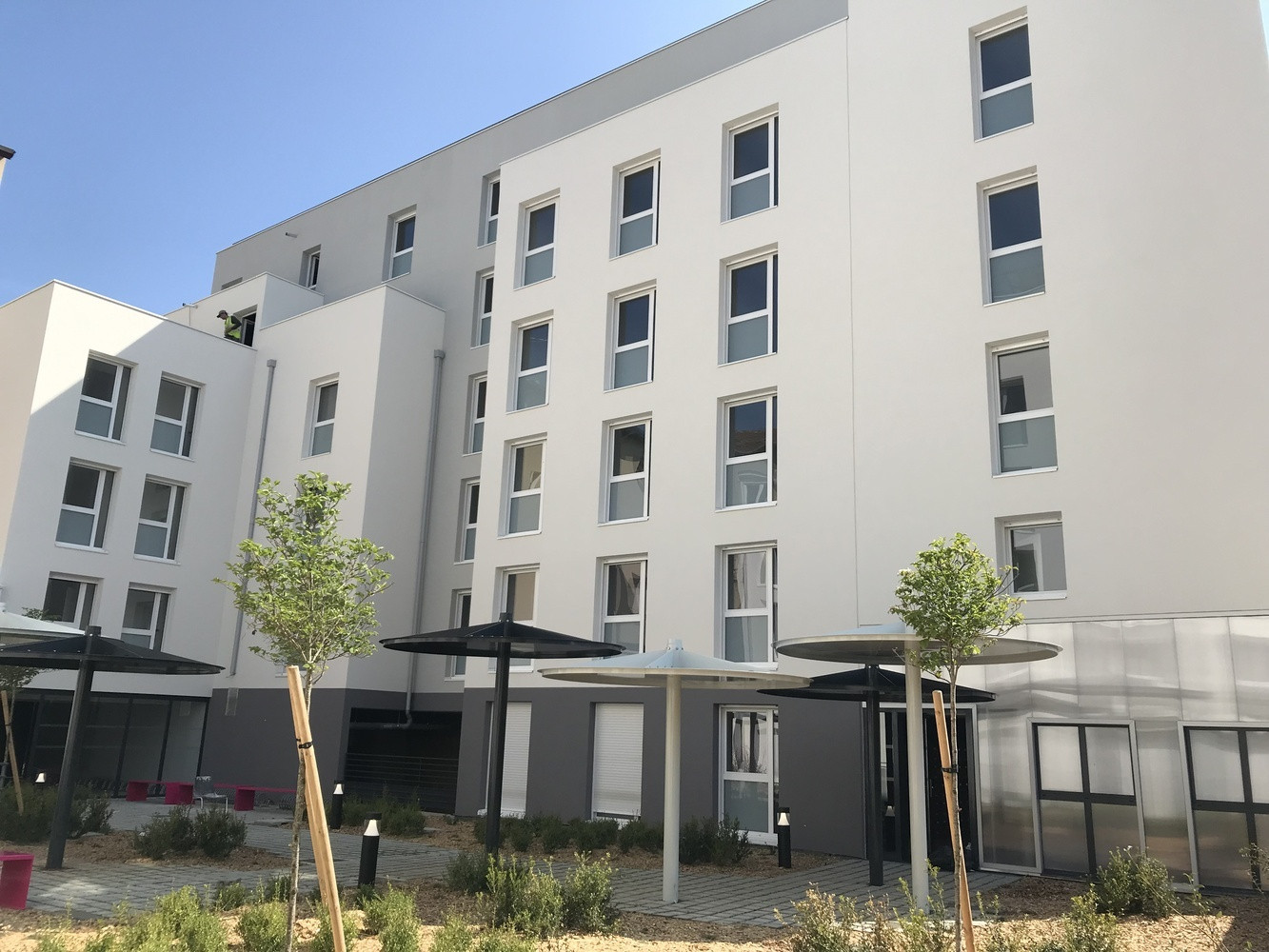 
                                                Location
                                                 T1Bis en résidence étudiante