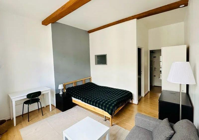 
                                                Location
                                                 T1bis meublé 30m² en plein centre de Lille