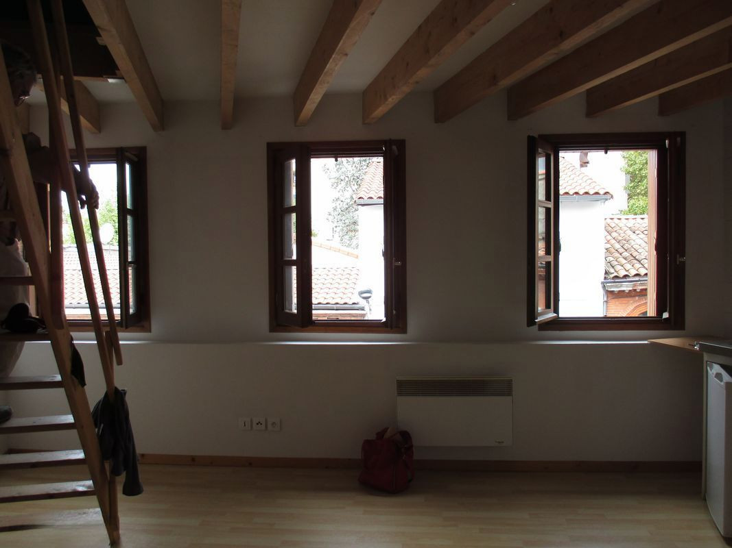 
                                                Location
                                                 T1bis Saint Cyprien toulouse