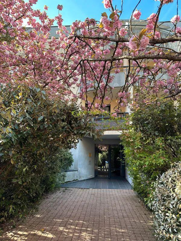 
                                                Location
                                                 T2 38m² Petit Port Faculté avec Parking