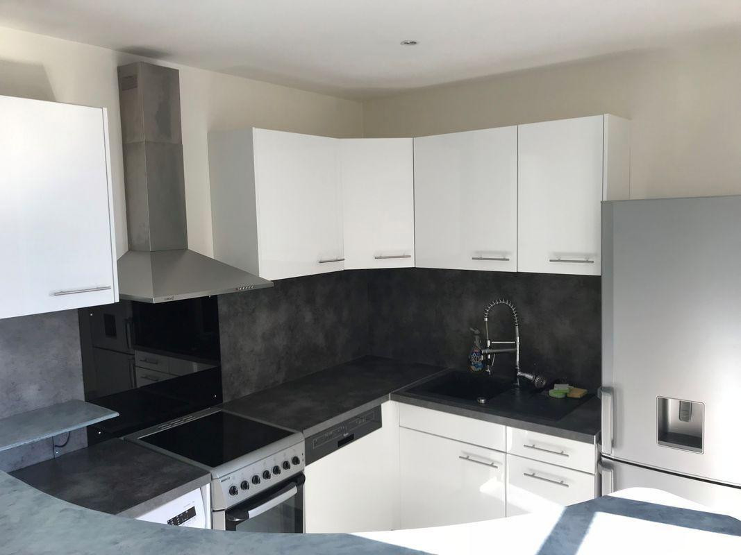 
                                                Location
                                                 T2 38m2 Mont Valérien proche La Boule