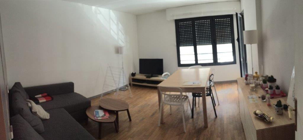 
                                                Location
                                                 T2 39 m2 bien agencé