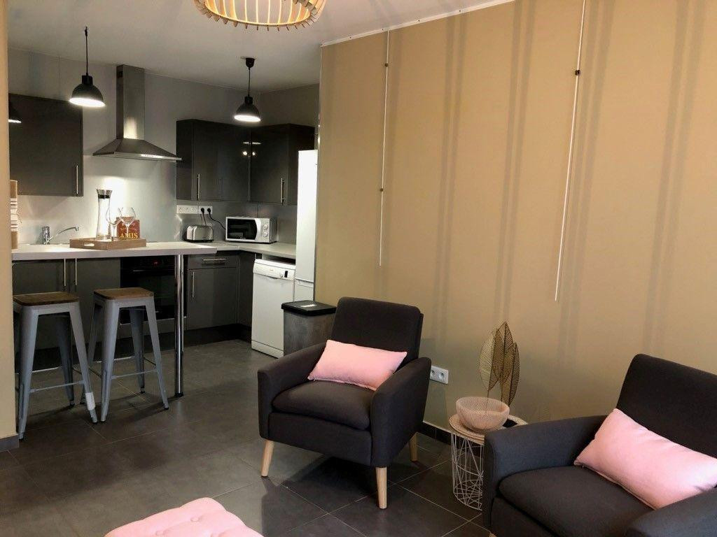 
                                                Location
                                                 T2 40m² meublé avec terrasse parc du manoir