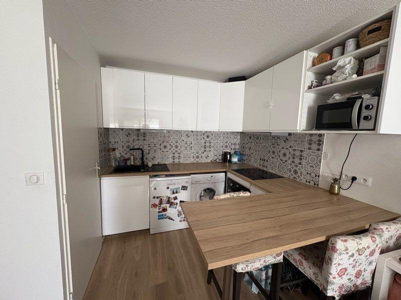 
                                                Location
                                                 T2 40m2 meublé à louer