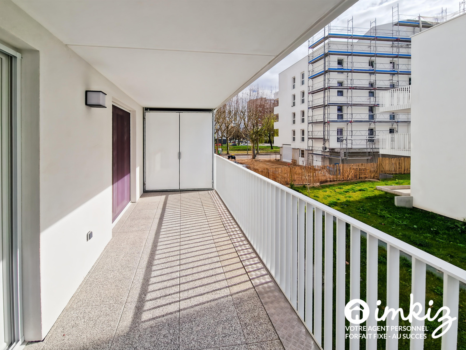 
                                                Vente
                                                 T2 41m2 de 10/2023  terrasse 13m2 et parking s/sol