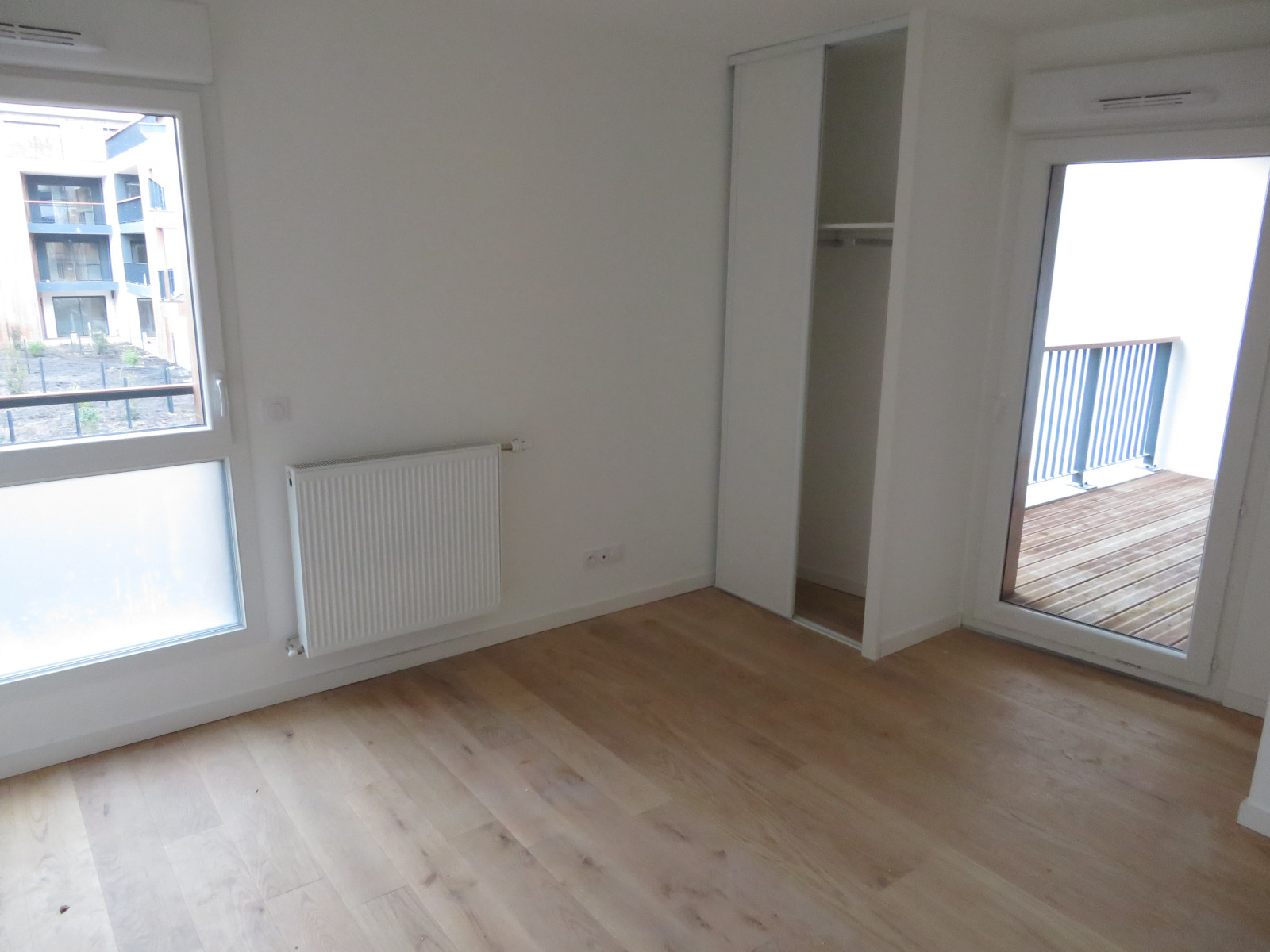 
                                                Location
                                                 T2 / 42 m² / Pessac / Nu