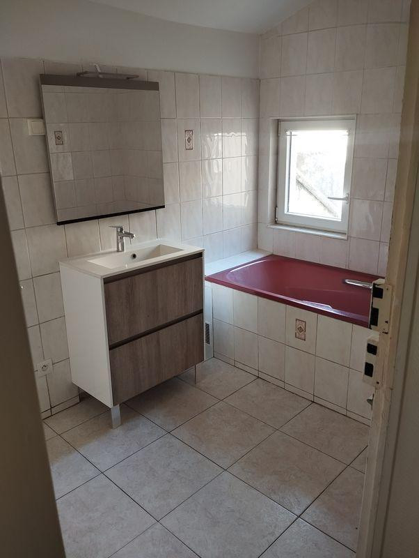 
                                                Location
                                                 T2 42m² proche centre ville a pied