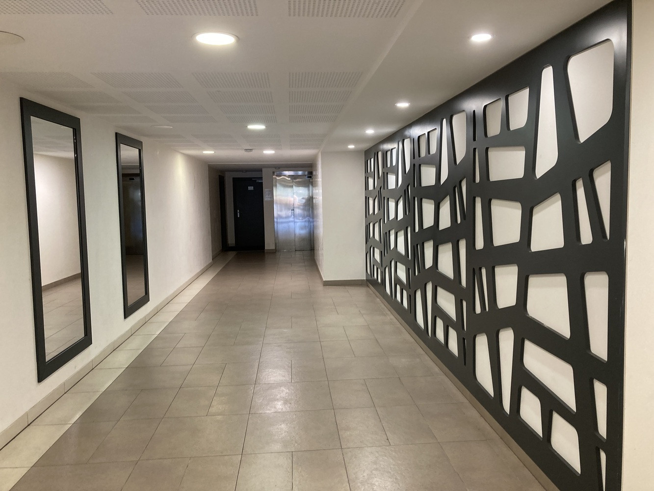
                                                Vente
                                                 T2 46 m² et terrasse 15 m² + pkg à ISTRES