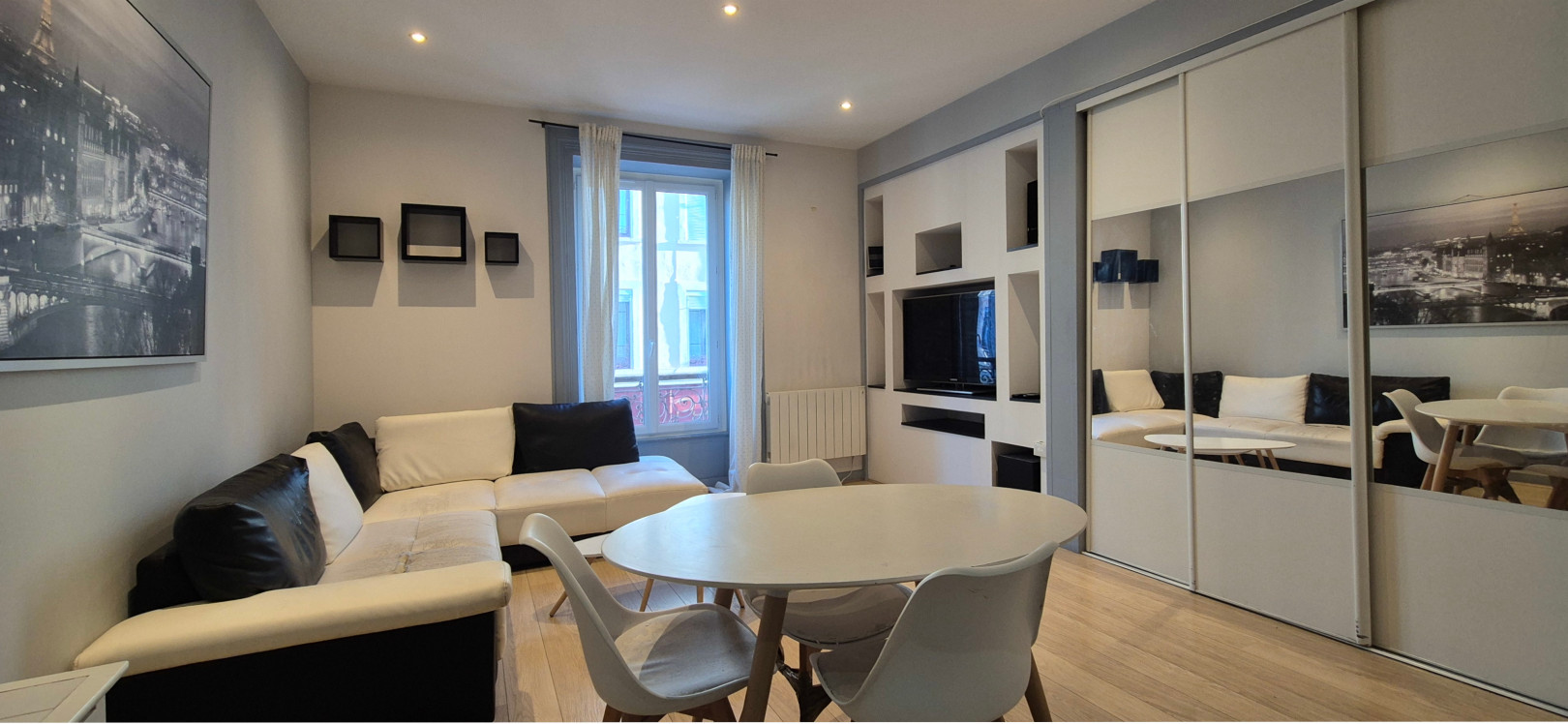 
                                                Vente
                                                 T2 46 m² rénovée