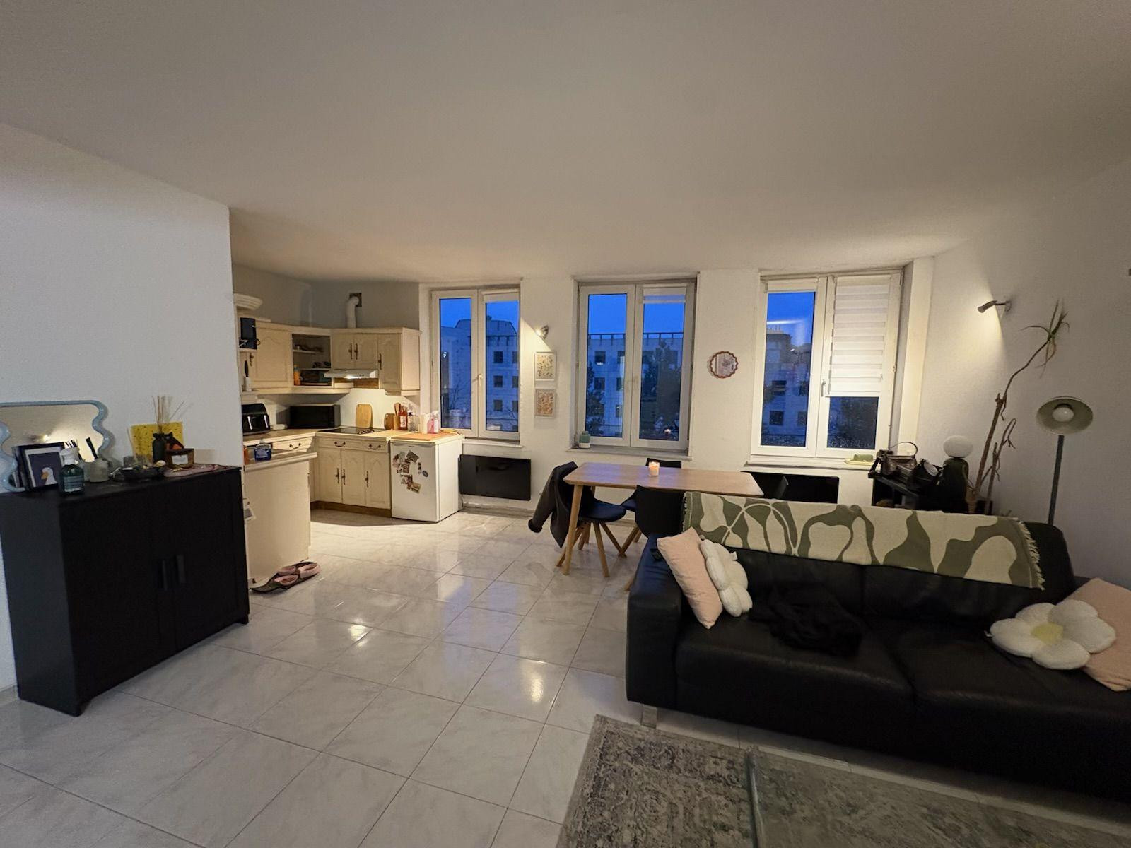 
                                                Location
                                                 T2 48m² Lille gare Euralille