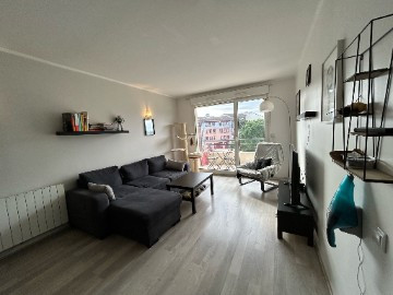 
                                                Vente
                                                 T2 48m2 dernier étage avec balcon